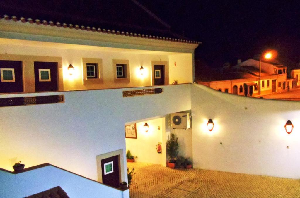 Casa Do Largo - Golega - Turismo De Habitacao Hotel Bagian luar foto