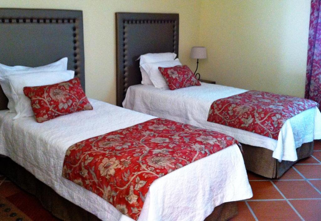 Casa Do Largo - Golega - Turismo De Habitacao Hotel Ruang foto